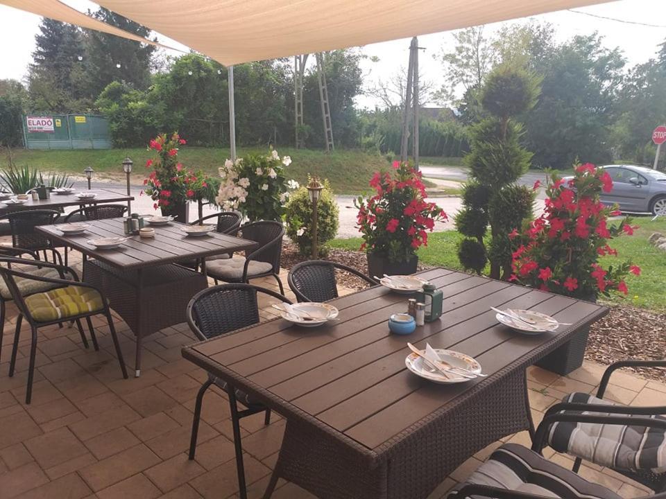 Venusz Panzio Es Vendeglo Bed and Breakfast Bagod Buitenkant foto